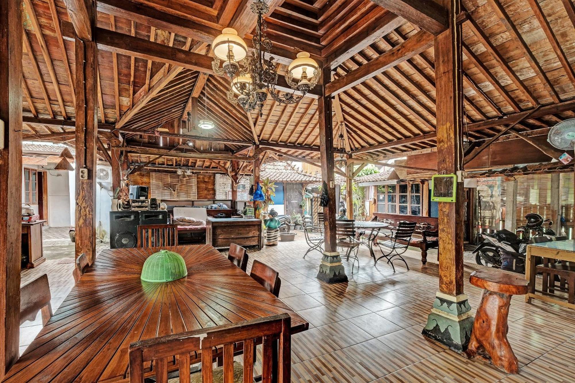 Spot On 91916 Joglo Doyong Homestay Syariah Yogyakarta Kültér fotó