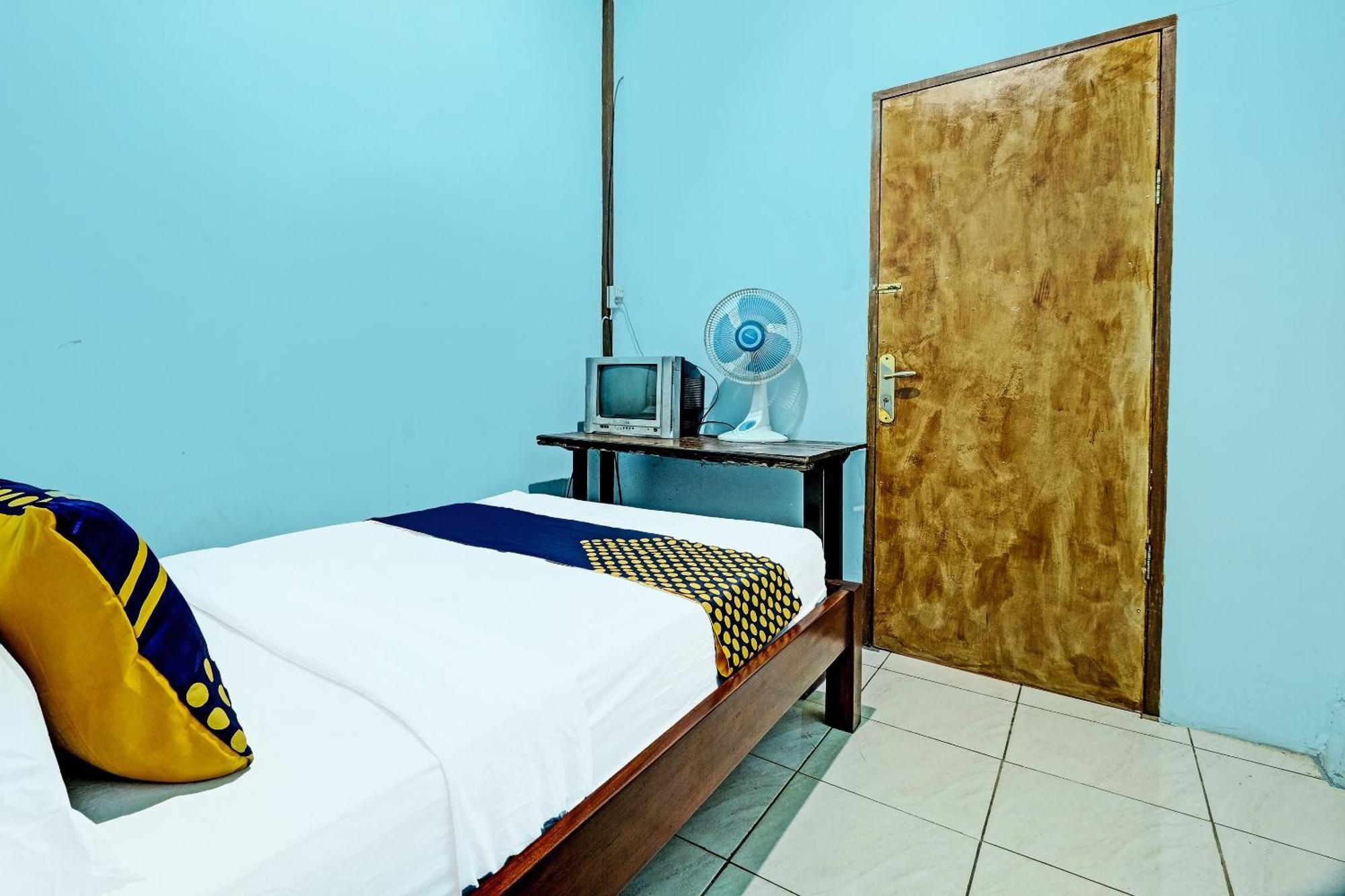 Spot On 91916 Joglo Doyong Homestay Syariah Yogyakarta Kültér fotó