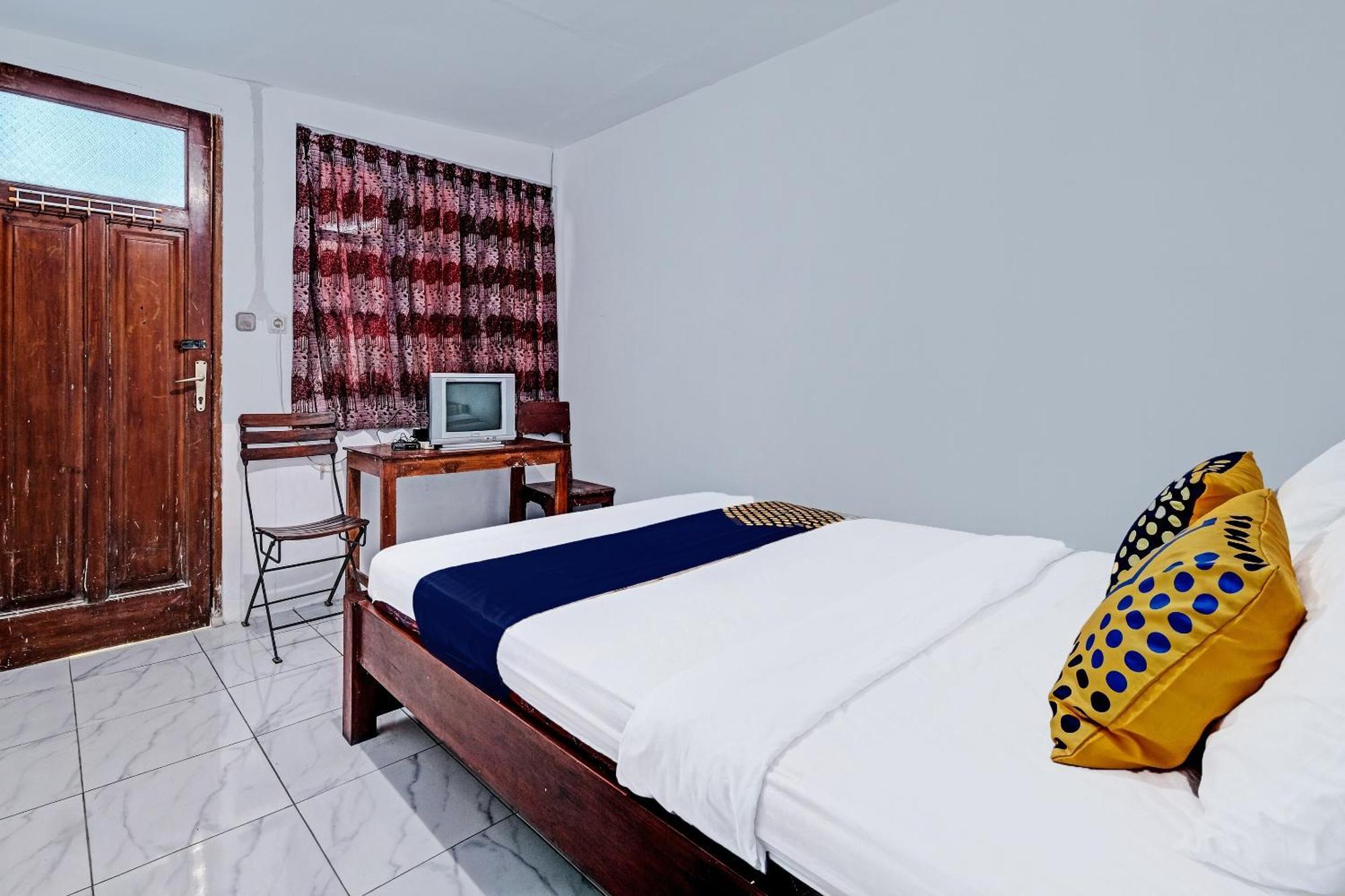 Spot On 91916 Joglo Doyong Homestay Syariah Yogyakarta Kültér fotó