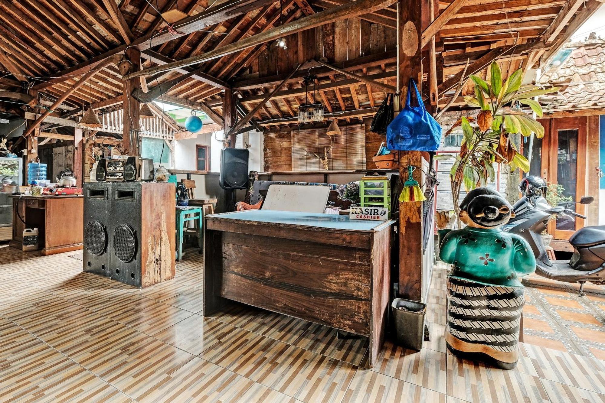 Spot On 91916 Joglo Doyong Homestay Syariah Yogyakarta Kültér fotó